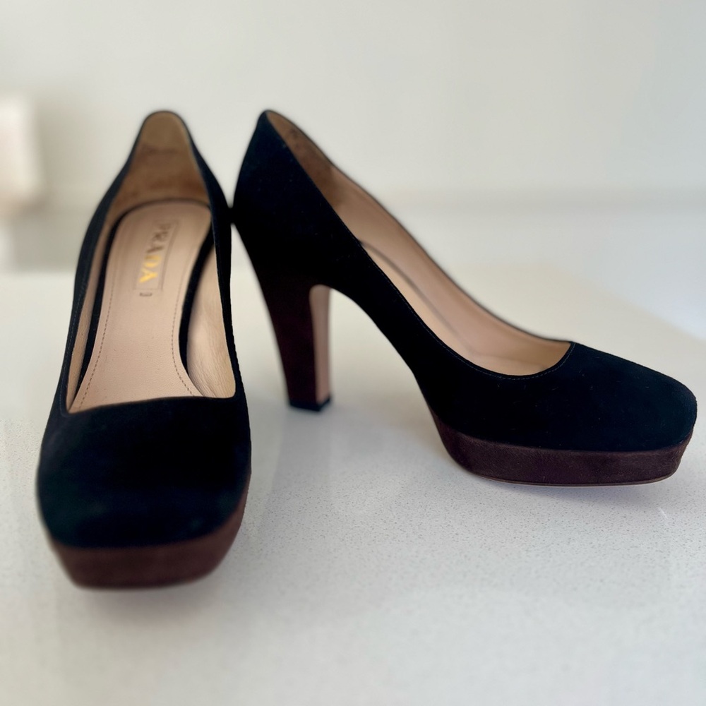 Prada Black Velvet Platform Heels – Size 36.5 (US 6.5)
